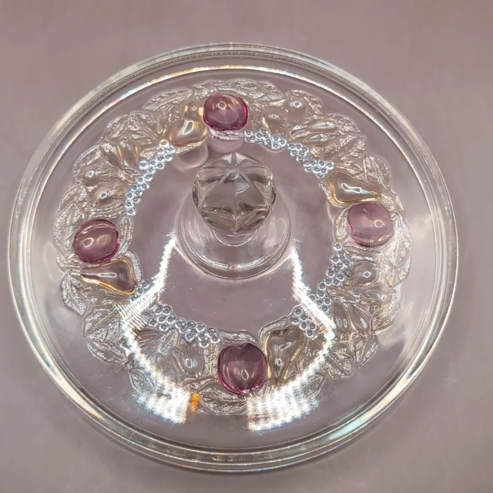 Vintage Westmoreland Della Robbia Heavy Glass Candy Chocolate Nut Dish with Lid